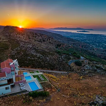 Mari Chania, With Private Ecologic Pool And Amazing View! חאניה