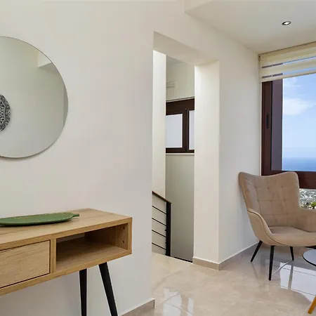 Mari Chania, With Private Ecologic Pool And Amazing View! * חאניה
